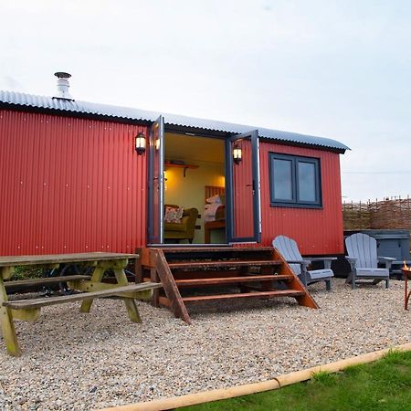 The Gambo Shepherd'S Hut Kidwelly Exterior photo
